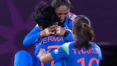 Fans Praise Harmanpreet Kaur's Captaincy After Shafali Vema Picks Up 2 Wickets in 7 Balls During IND-W vs SA-W ICC Women's World Cup 2025 Final