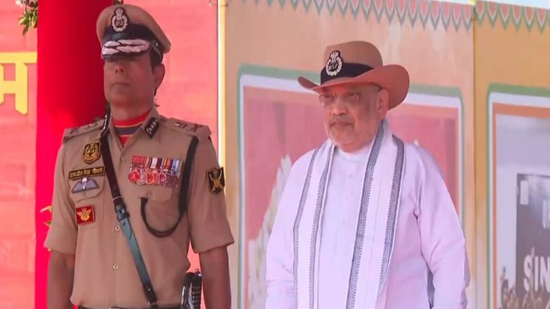BSF Raising Day 2025: Amit Shah Pays Tribute to BSF Jawans in Gujarat’s Haripar Bhuj, Praises Their Sacrifice (Watch Video)