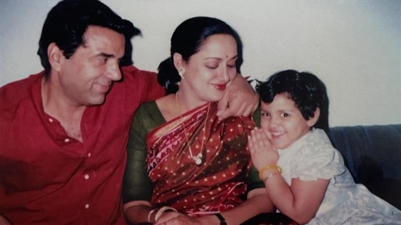 Esha Deol Birthday: Actress Shares Adorable Throwback Photo with Parents Dharmendra and Hema Malini, Says ‘I Am Because of You’ (View Pic)