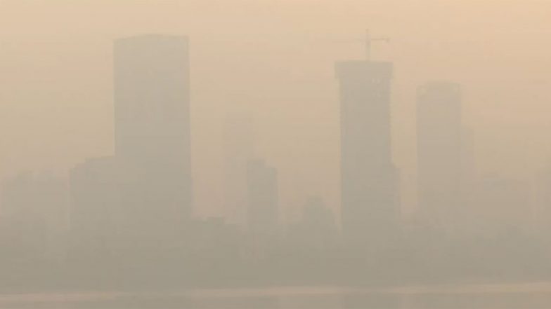 Mumbai Air Pollution: Thick Layer of Smog Covers Parts of City As Air Quality Remains in 'Poor Category'