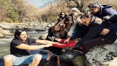 Zayed Khan, Sanjay Khan Become Inconsolable at Late Zarine Khan’s ‘Asthi Visarjan’