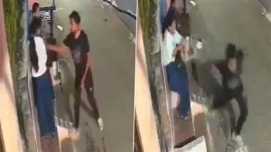 Jhansi: 2 Bike-Borne Youths Arrested for Touching Girl Inappropriately in Uttar Pradesh, Disturbing Video Surfaces