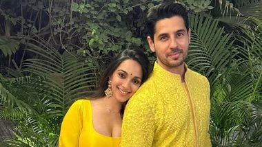 &lsquo;My First Christmas&rsquo;: Sidharth Malhotra and Kiara Advani Share First Christmas Glimpse of Daughter Saraayah, Call Her Their Little &lsquo;Miss Claus&rsquo; (View Post)