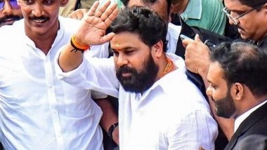 After Dileep’s Acquittal in Kerala Actress Assault Case, Women Passengers Protest Against Playing Malayalam Star’s Movie on KSRTC Bus; ‘Ee Parakkum Thalika’ Screening Stopped After Chaos