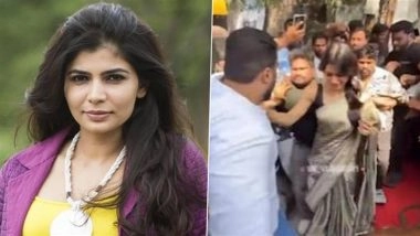 &lsquo;Controlling a Mob Is Not Actress&rsquo; Job&rsquo;: Chinmayi Sripada REACTS to Viral Video of Samantha Ruth Prabhu Getting Mobbed at Hyderabad Event, Says Team Member Likely Has Bruises (View Post)