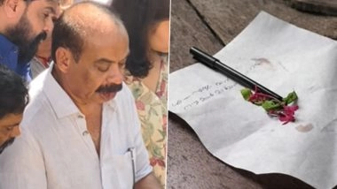 Sreenivasan Dies: Filmmaker Sathyan Anthikad Bids Farewell to His Friend and Legendary Screenwriter-Actor by Placing Pen and Paper on His Pyre (Watch Video)