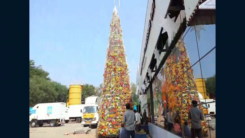 Christmas 2025: 30-Foot-Tall Eco-Friendly Christmas Tree Made of 2,800 Organic Flowering Plants Set Up in Kerala’s Malappuram (Watch Video)