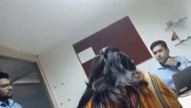 ICICI Bank Regional Manager Abuses Staff Over Targets, Netizens Divided (Watch Video)