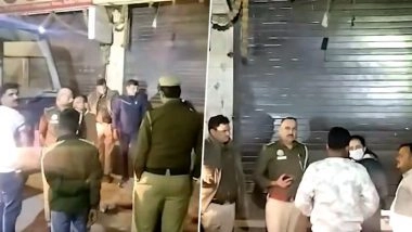 Delhi Shocker: 22-Year-Old Youth Stabbed to Death in Shakarpur, Probe On (Watch Video)