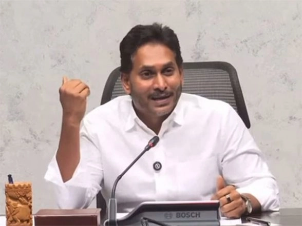 India News | YSRCP Chief Directs Party MPs to Raise Andhra Pradesh's Key Issues in Parliament's Winter Session