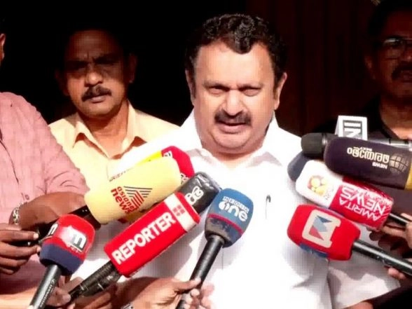 India News | Intention is to Force Him to Take Pro-BJP Stand as Elections Approach: Congress's Muraleedharan on ED Notice to Kerala CM
