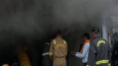 India News | UP: Fire Breaks out at Garments Shop in Gorakhpur's Golghar; Blaze Brought Under Control