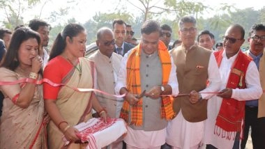 India News | Assam CM Launches Distribution of Entrepreneurship Seed Capital to 33,625 Women Beneficiaries in Barhampur LAC Under MMUA