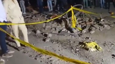 India News | Maharashtra:  2 Pedestrians Killed, 4 Injured as Bus Crashes Onto Footpath in Pimpri-Chinchwad; Driver Held for Drunk Driving