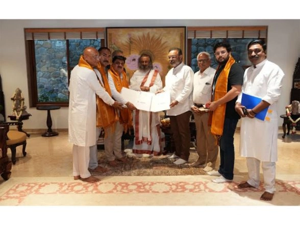 Business News | Sri Sri Naisargik & Unique Organic Inputs Sign MoU to Market Sri Sri Naisargik PROM- A 100% Organic Patented Product For Farmers & The Environment
