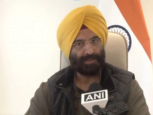India News | Delhi Environment Minister Manjinder Singh Sirsa Reviews TERI Study on Microplastics and Frothing in Yamuna River