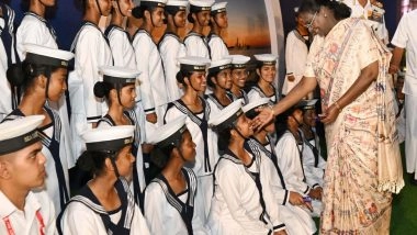 India News | Indian Navy Showcases Maritime Strength on Navy Day 2025 at Shangumugham Beach in Thiruvananthapuram