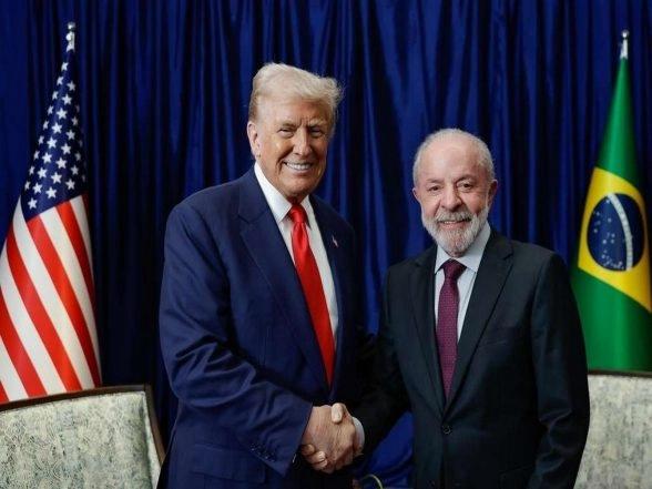 World News | Lula Urges Diplomatic Resolution for Venezuela in Call with Trump
