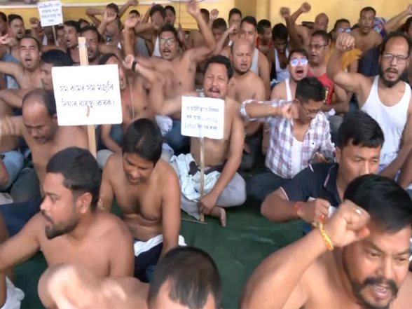 India News | All Assam 108 Mrityunjoy Employees Organisation Stage Sit-in Protest, Demanding Job Regularisation and Fair Wages