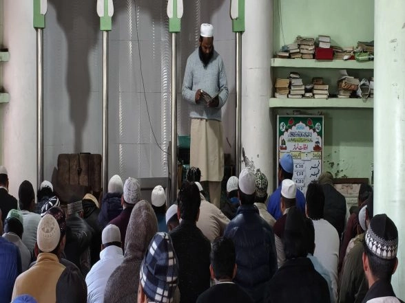India News | Shimla: Peaceful Friday Prayers Held at Sanjauli Mosque Amid Tension