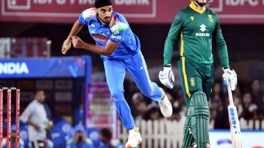 Sports News | Ryan Ten Doeschate Explains Challenges of Two-ball Rule in ODIs During Dewy Conditions