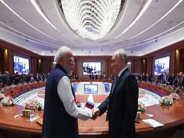 World News | India, Russia Agree on Economic Cooperation Programme Till 2030 to Diversify Trade