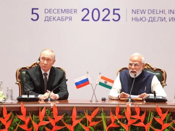 World News | President Putin Invites PM Modi for 24th India-Russia Annual Summit