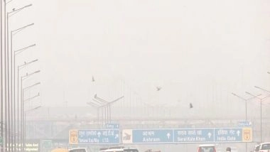 India News | Delhi Wakes Up to Toxic Smog as AQI Hits 333, Remains in 'very Poor' Category