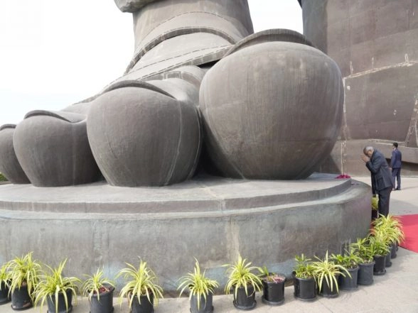 India News | India Will Always Remain Indebted to Sardar Patel: VP Radhakrishnan Graces Closing Ceremony of Unity March at Ekta Nagar