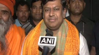 India News | Kolkata: Sukanta Majumdar Serves Food to Devotees Ahead of Mass Gita Recitation