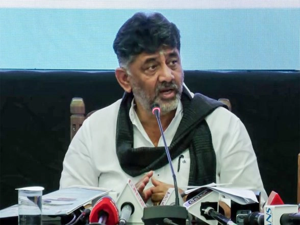 India News | Karnataka Deputy CM DK Shivakumar Condoles Loss of Lives in Goa Fire Tragedy