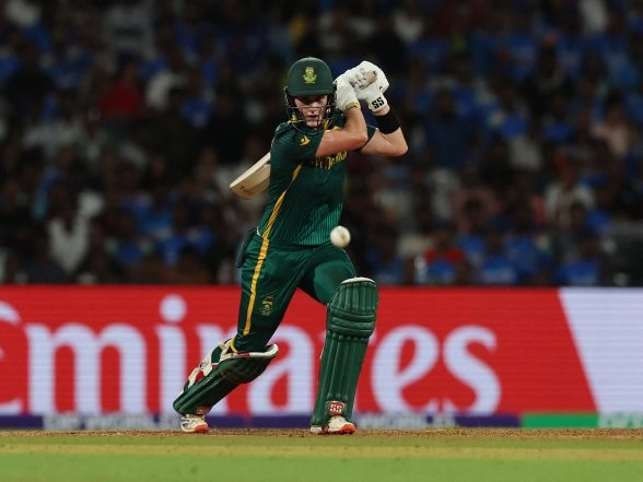 Sports News | Dane Van Niekerk's Cameo, Faye Tunnicliffe's Fifty Help South Africa Take Unbeatable 2-0 Lead Against Ireland