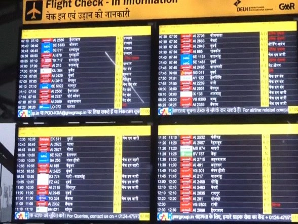 India News | Hyderabad Sees 77 IndiGo Flights Disrupted; Mumbai and Delhi Also Hit by Widespread Cancellations