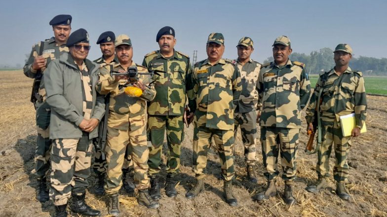 India News | BSF Busts Cross-border Narco Network, Seizes 6.6 Kg Heroin, Opium, Drone with Pistol Parts