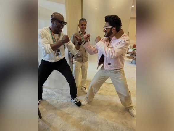 Entertainment News | At Abu Dhabi Grand Prix 2025, Terry Crews Congratulates Ranveer Singh on 'Dhurandhar'