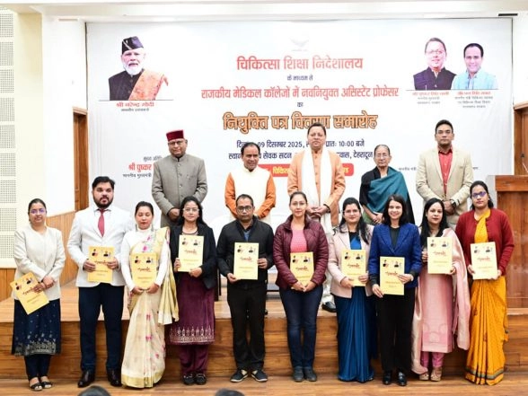 India News | Uttarakhand CM Dhami Distributes Appointment Letters to 142 Assistant Professors in Dehradun