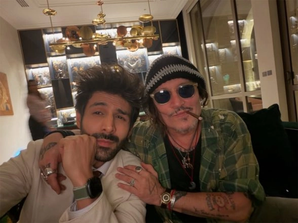 Entertainment News | Kartik Aaryan, Johnny Depp Drop Epic 'Rooh Baba X Jack Sparrow' Crossover at Red Sea Film Festival, Check
