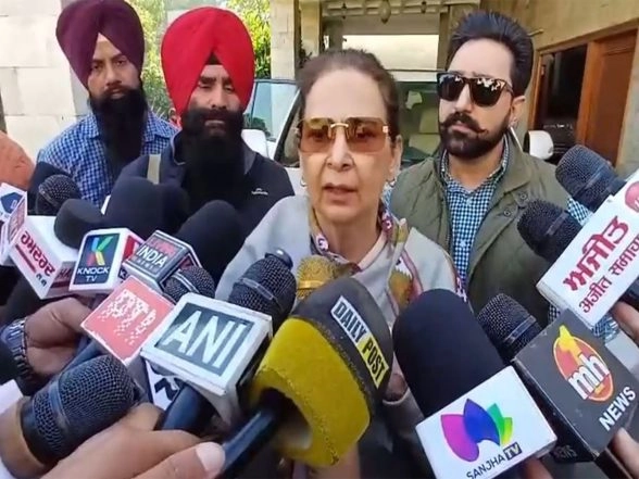 India News | We Will Not Support Thieves, Says Former MLA Navjot Kaur Sindhu