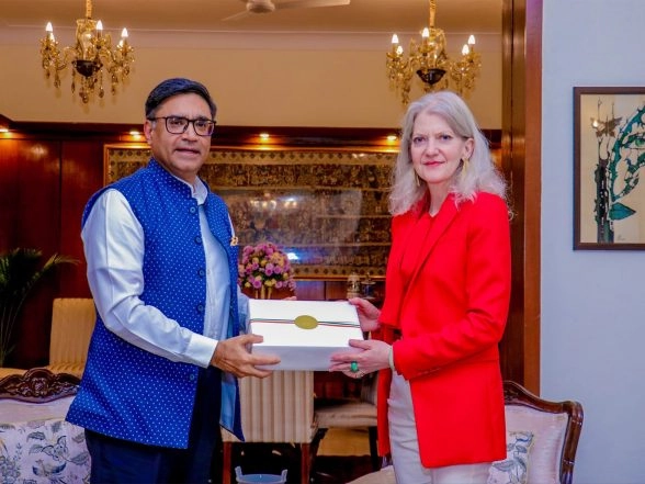 World News | India-US Hold Key Talks to Boost Strategic Cooperation Across Defence, Tech and Trade