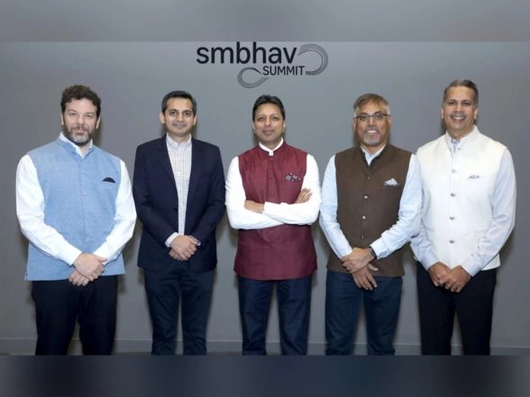 Business News | Amazon to Invest USD 35 Billion in India by 2030 to Power Atmanirbhar Bharat Vision