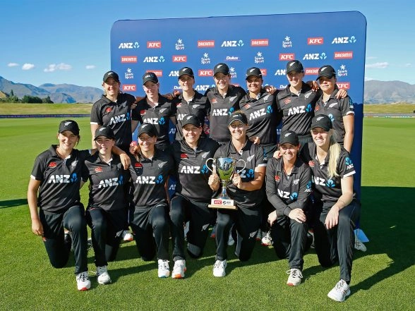 Sports News | New Zealand Spinner Eden Carson Ruled out of T20 World Cup Defence