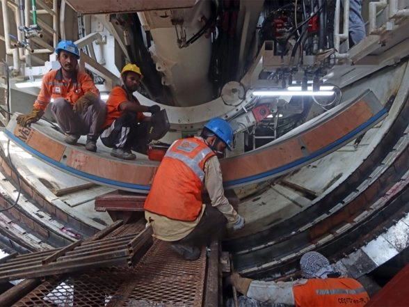 Business News | Old Economy Sectors Drive India's Investment Boom Unlike US, Position It as an AI Hedge: Report