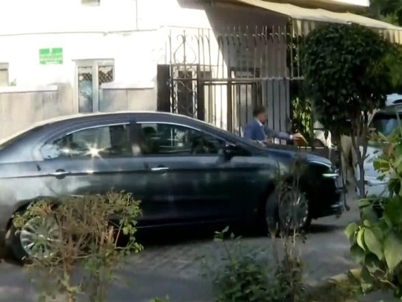 India News | IndiGo CEO Pieter Elbers Arrives at DGCA Amid Operational Disruption Issues