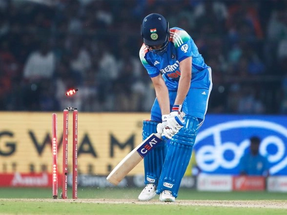 Sports News | Shubman Gill's Poor Run in T20Is Continues with Golden Duck in India Vs South Africa T20I