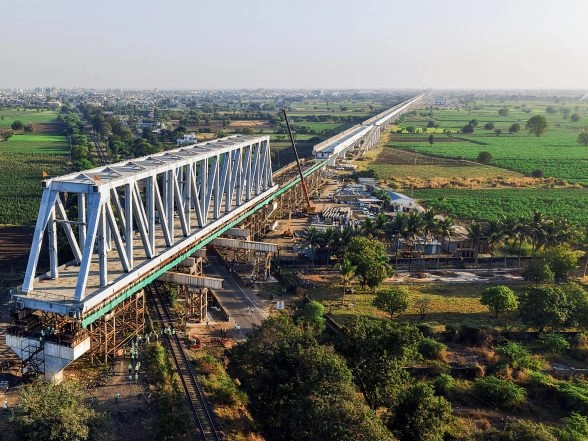 India News | 130 M Span of a 230 M Long Steel Bridge Launched over NH-64 & Indian Railway Tracks for Bullet Train Project