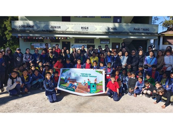Business News | Bisleri International Conducts Mega Cleanliness Drive with Katalytic Charter Educational Foundation in Sikkim
