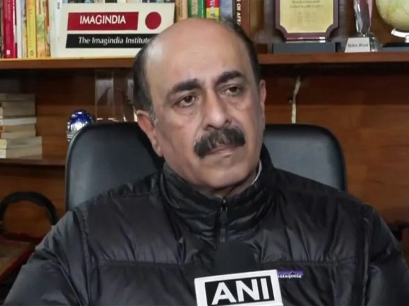 World News | Both Nations Seeking to Recalculate Their Relationships: Expert on India Freeing Up Visas for Chinese Tourists, Professionals