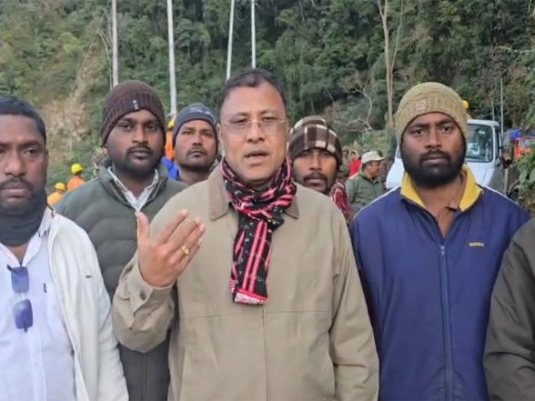 India News | Assam Minister Bimal Borah Visits Truck Accident Site in Arunachal Pradesh's Anjaw