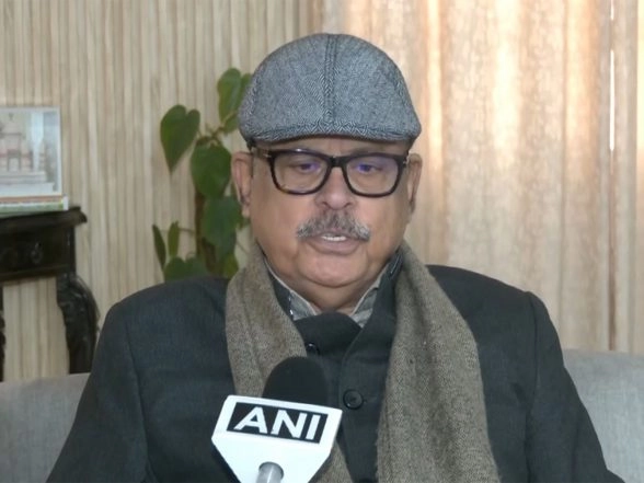 India News | Speaker to Examine E-cigarette Allegations in Lok Sabha, Says Congress MP Tariq Anwar