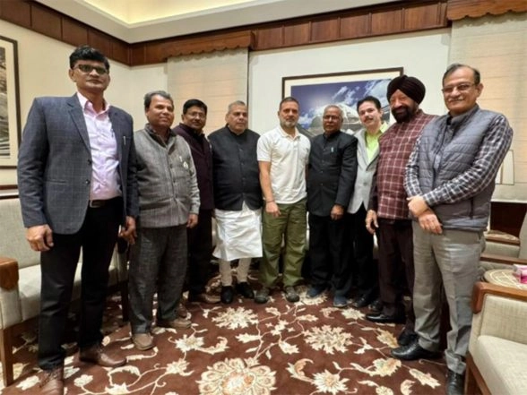 India News | LoP Rahul Gandhi Meets Workers' Unions, Flags Labour Codes Concerns